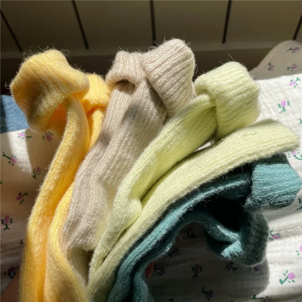 ถุงเท้ายาวของผู้หญิงถุงเท้าวูล - Thermal Sock Wool บทวิจารณ์และราคา