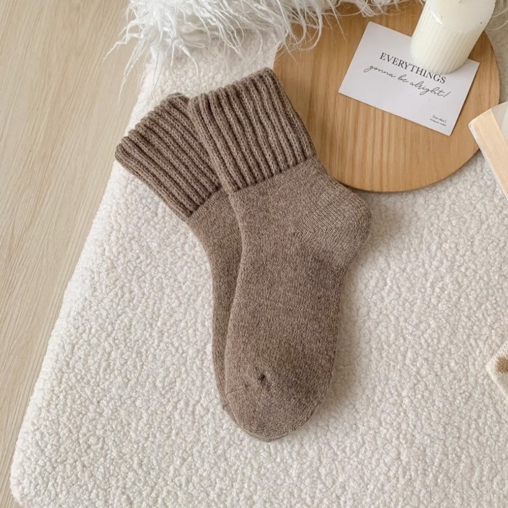 ถุงเท้าขนสัตว์หนาสีพื้นแบบสร้า - Thermal Sock Wool บทวิจารณ์และราคา